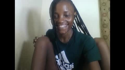 VIVIAN online show from March 11, 7:25 pm