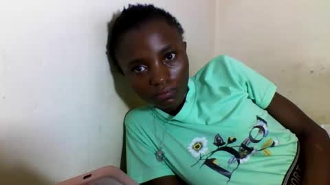 VIVIAN online show from March 2, 6:37 am