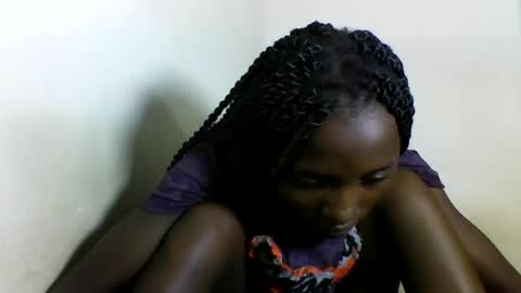 VIVIAN online show from February 16, 4:32 pm