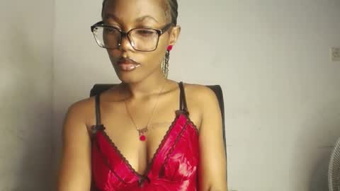 Darkskinned Rae online show from March 30, 11:26 pm