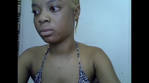 sexyxpeach online show from January 12, 7:30 pm