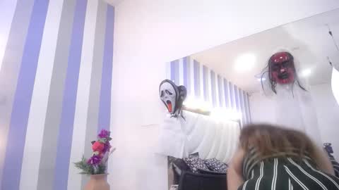 Mary online show from October 12, 2:08 pm