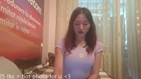 Lily online show from July 12, 3:46 pm