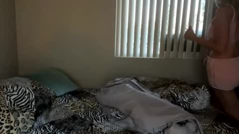 Shaman Woman online show from December 8, 2:41 pm