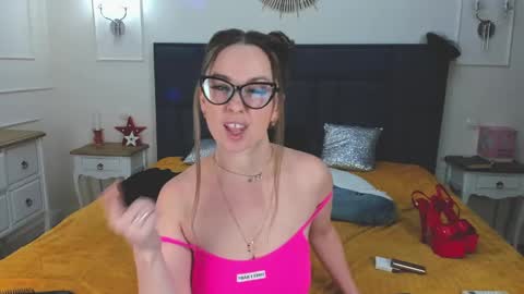 Svetlana ...........help me get 100 reactions before the end of the year Thumb up if you like me I appreciate it and thank you online show from February 19, 1:51 am