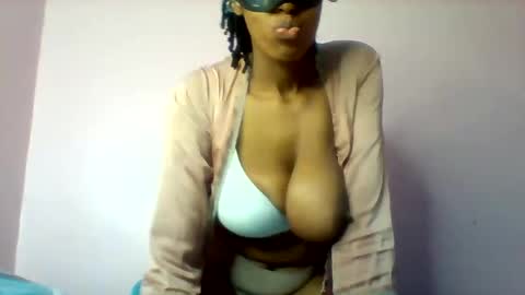 shanizz online show from March 3, 6:47 pm