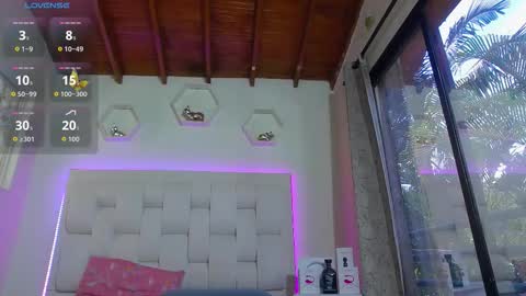 Shana online show from October 18, 3:26 pm