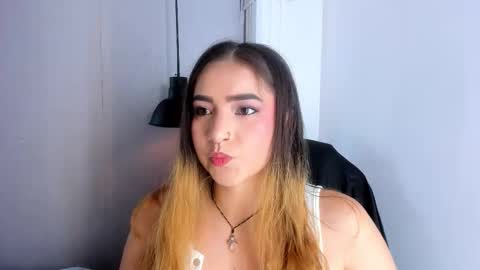 Shanntal  online show from October 6, 7:29 pm