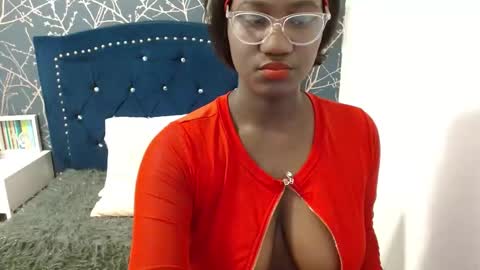 shanntall_tk online show from March 6, 12:30 pm