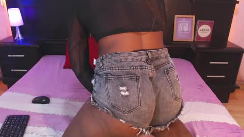 shannysweett online show from April 18, 6:38 am