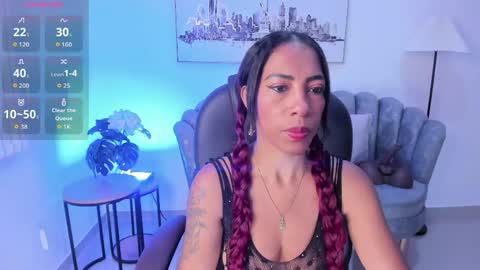 Shantall wills online show from April 15, 11:00 am