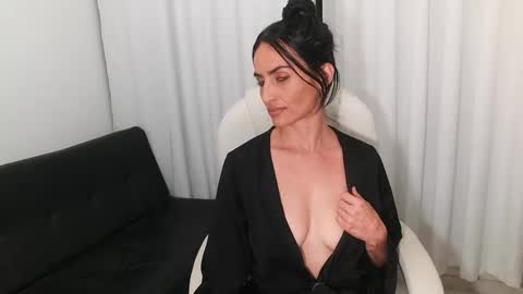 shantal online show from February 21, 3:45 am