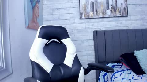 Sharlet online show from February 27, 2:21 pm