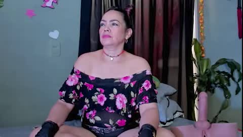 Sharlott online show from November 1, 7:29 pm