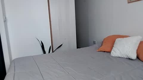 Sharon Kleinmann online show from March 9, 6:43 pm