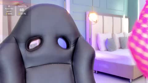 Shantall online show from January 23, 5:10 pm