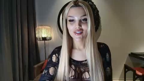 shayblonde online show from October 2, 6:35 pm