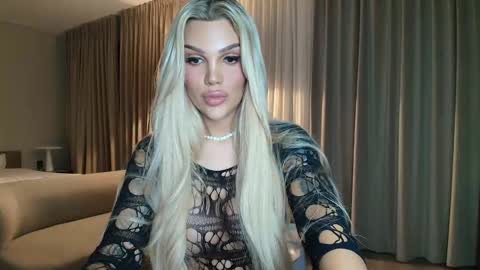 shayblonde online show from November 17, 7:36 pm