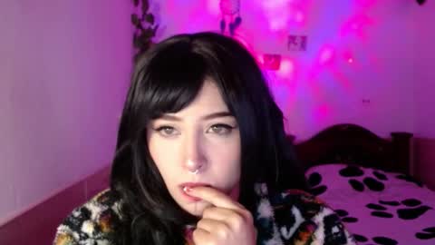 Shayla 3 online show from December 22, 10:29 am