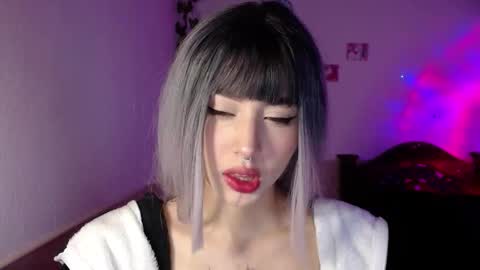 Shayla 3 online show from December 16, 12:00 pm