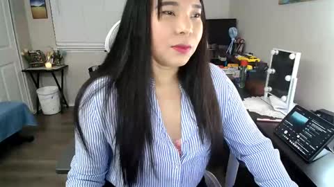 sheilyn_smith online show from April 7, 4:25 am