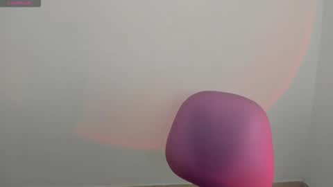   online show from November 14, 4:01 am