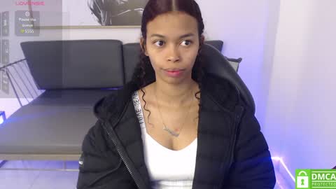 Shenna online show from January 12, 1:05 pm