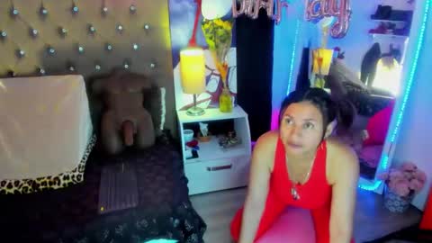 shera hade online show from March 8, 5:30 pm