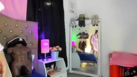 shera hade online show from March 5, 1:10 am