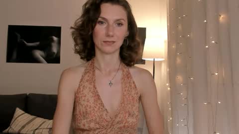 shesleepsnaked online show from March 24, 5:29 pm