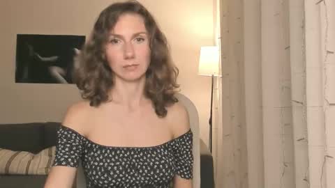 shesleepsnaked online show from November 23, 7:59 pm