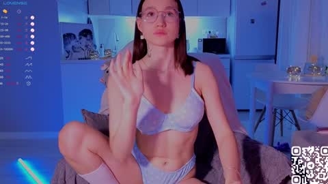 Sheyli online show from December 9, 6:14 pm