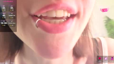 Vivi online show from February 1, 1:21 pm