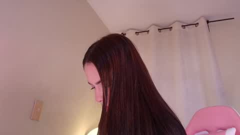  kendal  online show from October 15, 5:15 pm