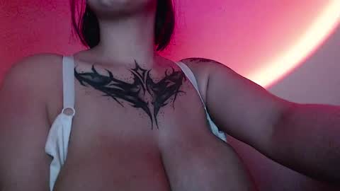 Shopie Hank  online show from December 27, 3:42 am