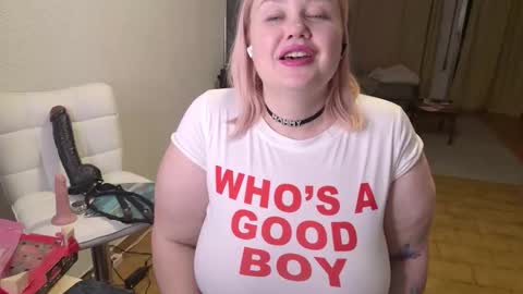 Mimi   online show from January 31, 8:29 pm