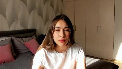 Mika online show from April 3, 2:20 am