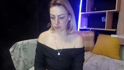 shy_girl80 online show from January 10, 9:08 pm