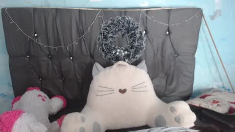 Ana online show from February 1, 12:05 pm