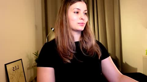 shy_nerd_babyy online show from February 4, 11:16 am