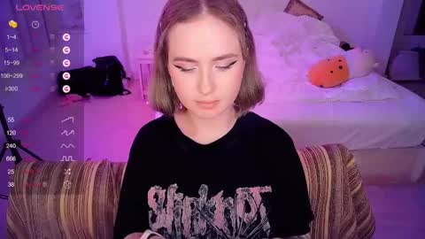 Effie online show from March 6, 9:20 pm