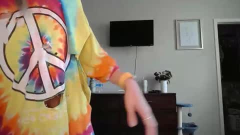 shypetitebaby online show from November 3, 4:00 pm