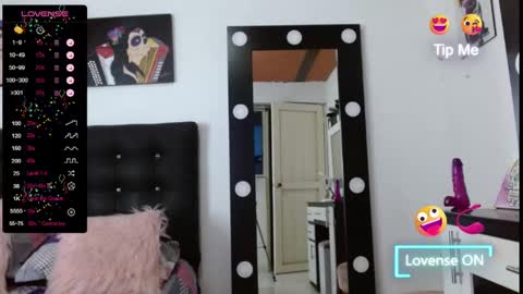 siamarlin online show from December 4, 7:45 pm