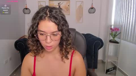 siiena online show from June 16, 7:26 pm