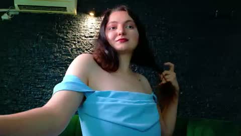 Sienna online show from July 22, 11:11 am