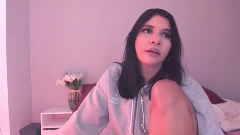 siirena online show from December 18, 8:57 pm