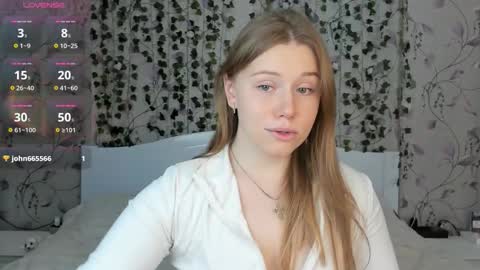 Chloe online show from November 12, 5:27 am