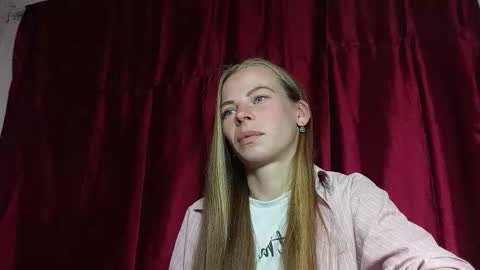 JULIANA online show from March 26, 10:00 pm