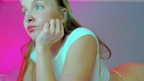 Mila online show from October 12, 8:44 pm