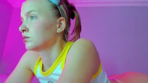 Mila online show from October 30, 7:55 am